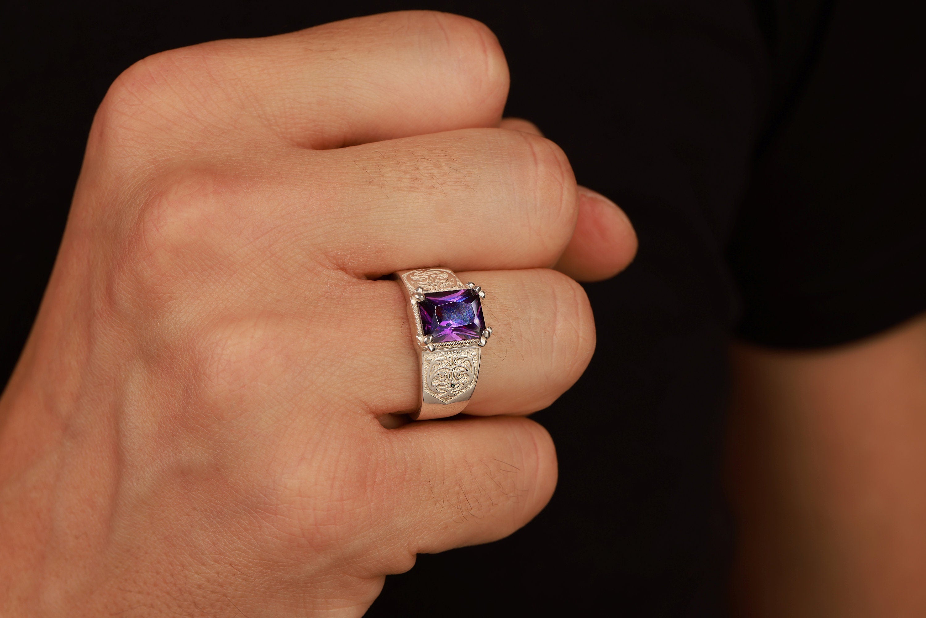 Radiant cut amethyst ring with engraved motifs - male model 3