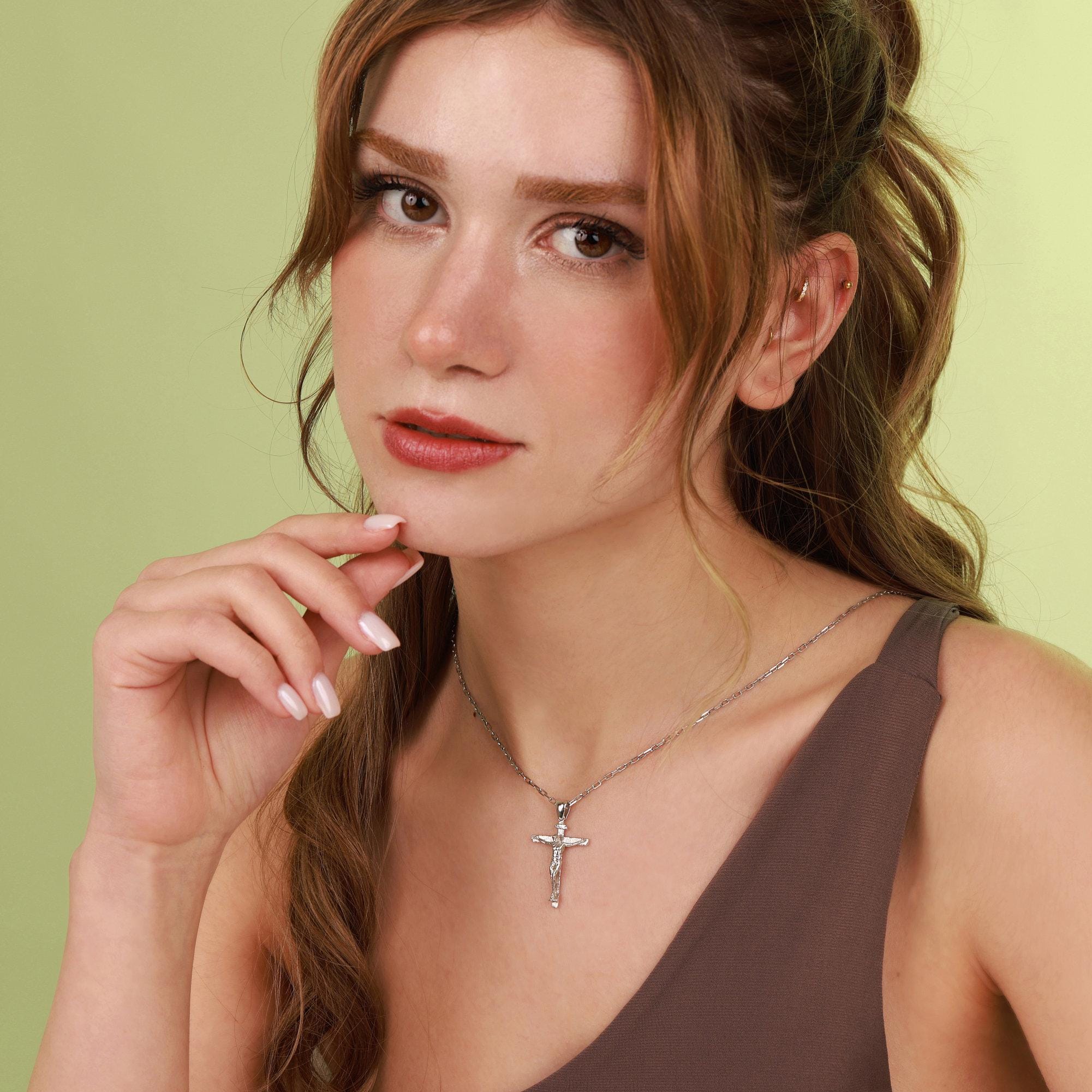 Sterling silver crucifix pendant in polished - EternityPieces