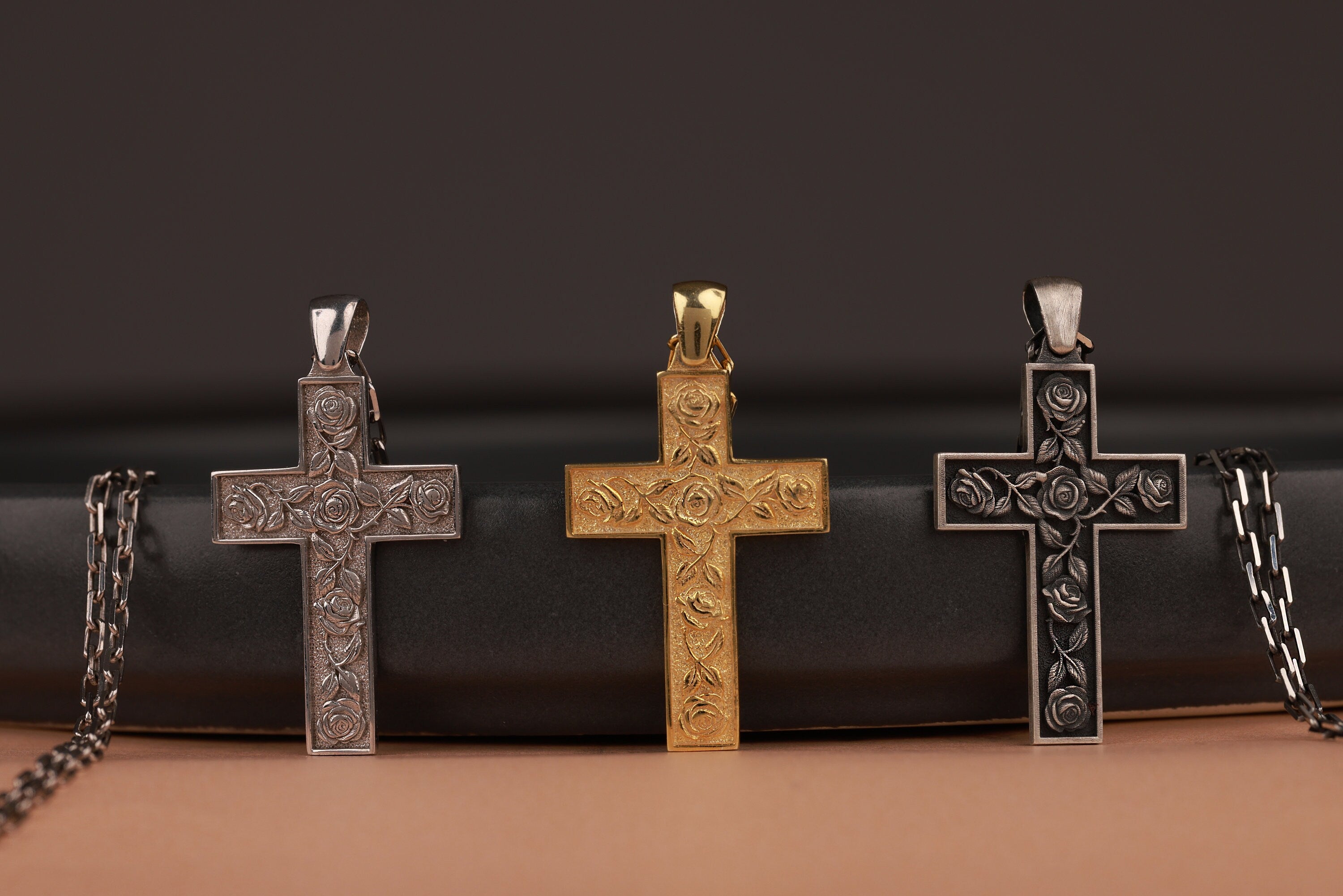 Rose branch in the cross pendant in oxidized - EternityPieces