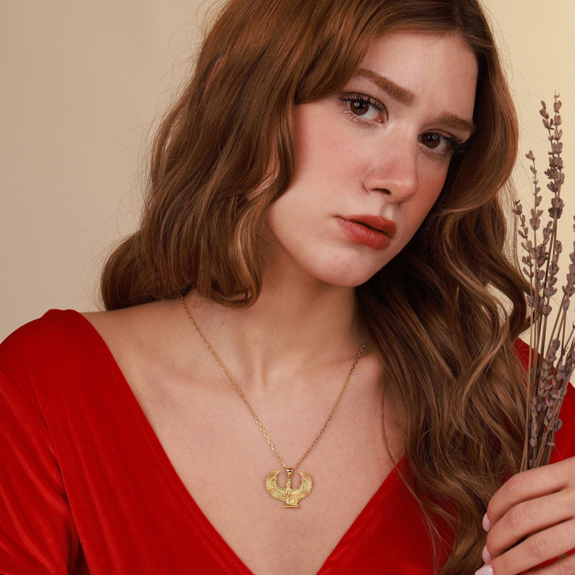 Isis pendant necklace in gold plated - EternityPieces