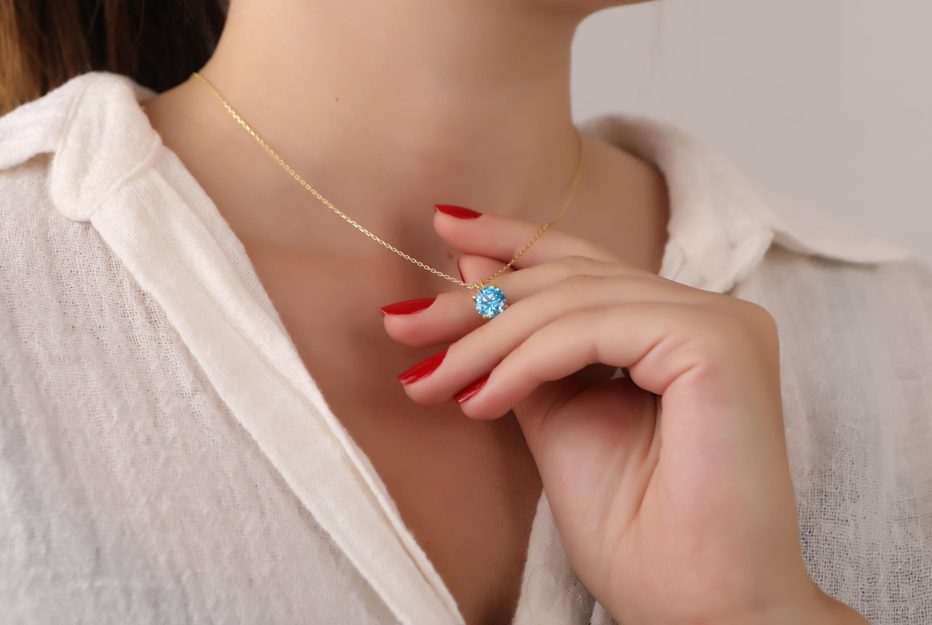 Blue topaz necklace in 14K rose gold - EternityPieces