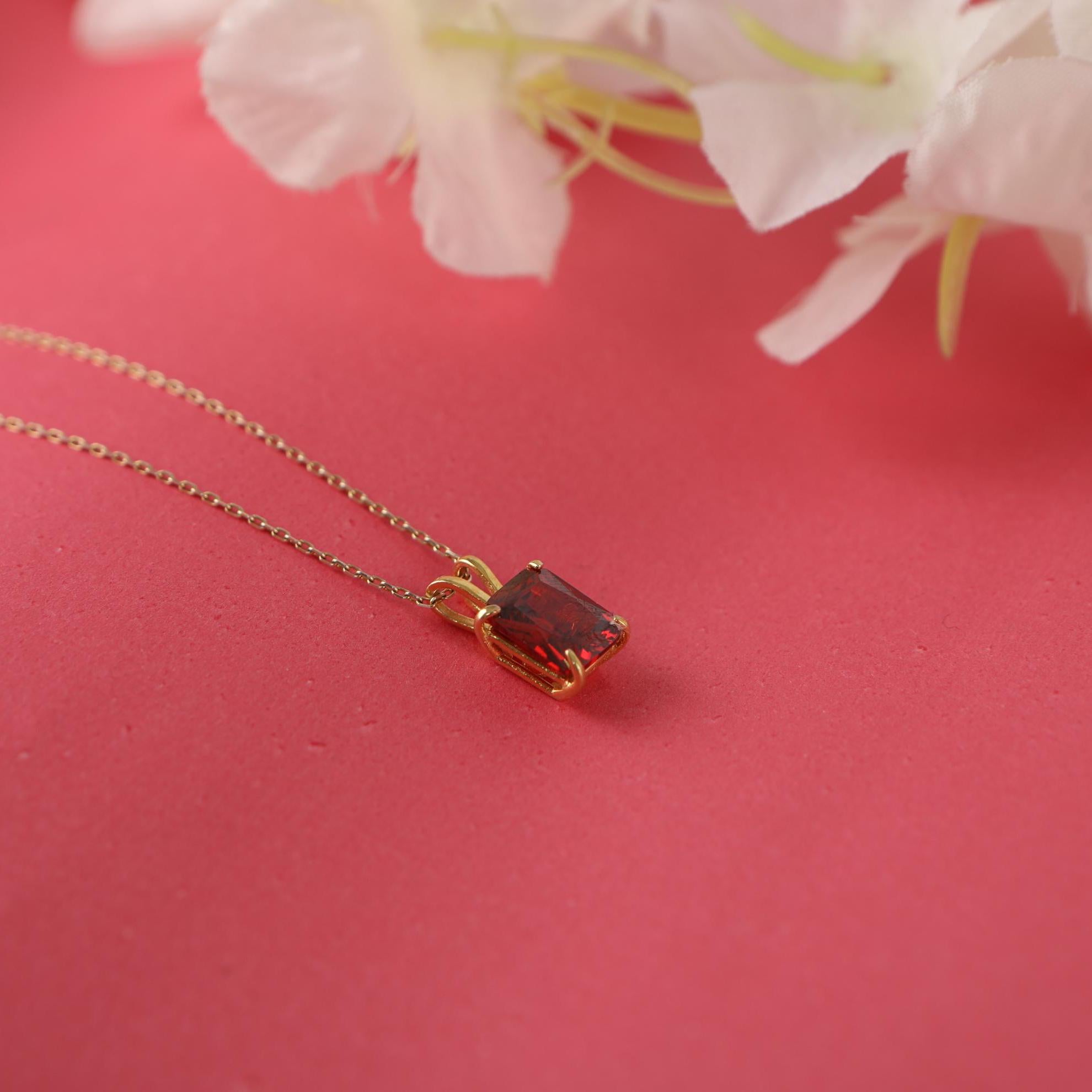 Radiant cut garnet necklace - EternityPieces