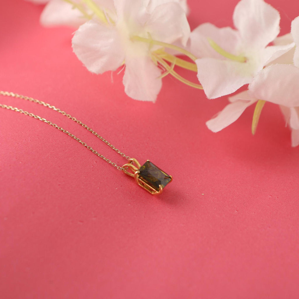 Radiant cut peridot necklace - EternityPieces