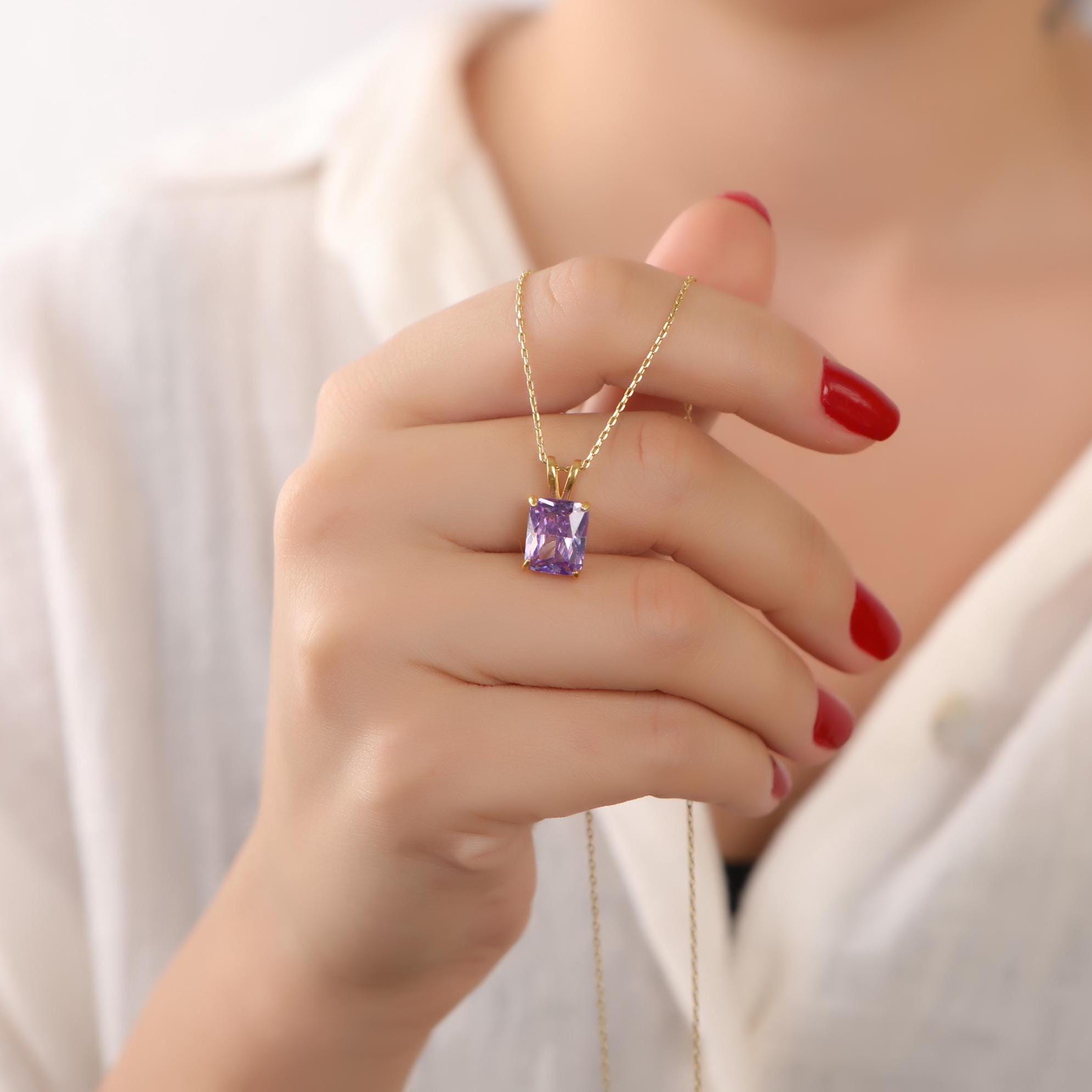 Radiant cut alexandrite necklace - EternityPieces