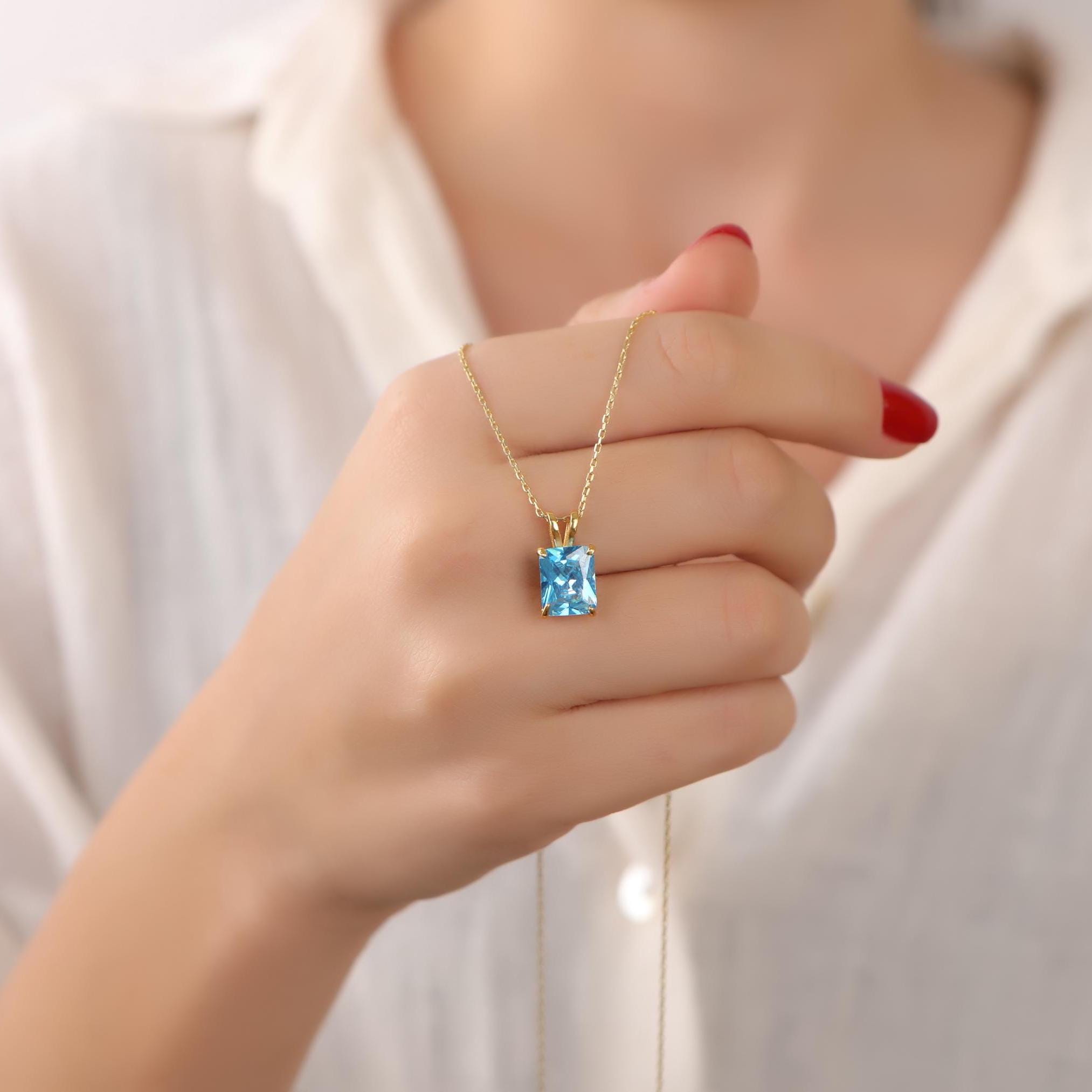 Radiant blue topaz necklace - EternityPieces