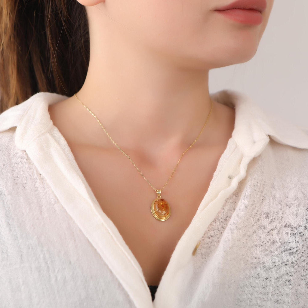 Baltic amber necklace - EternityPieces