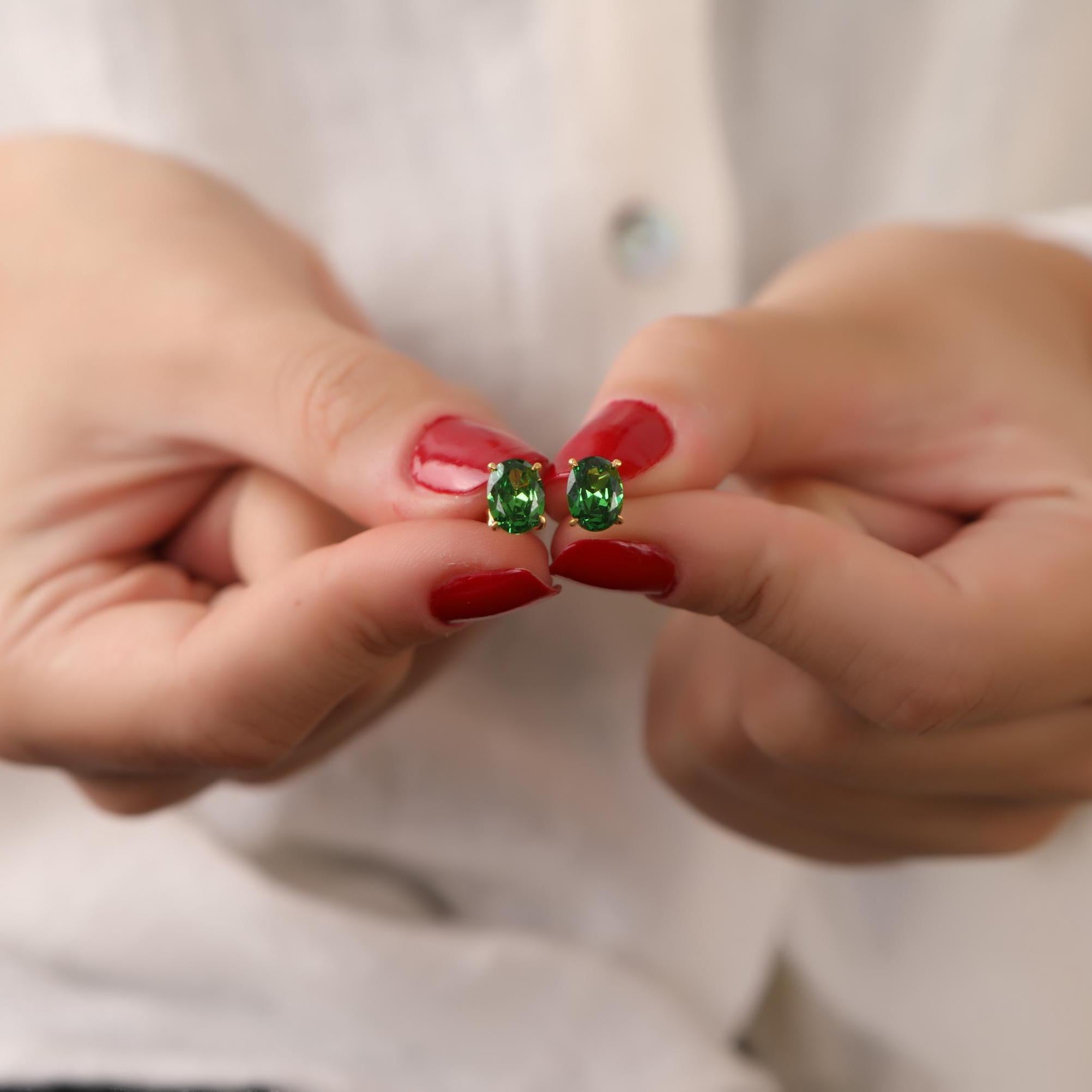 Oval cut emerald stud earrings - EternityPieces