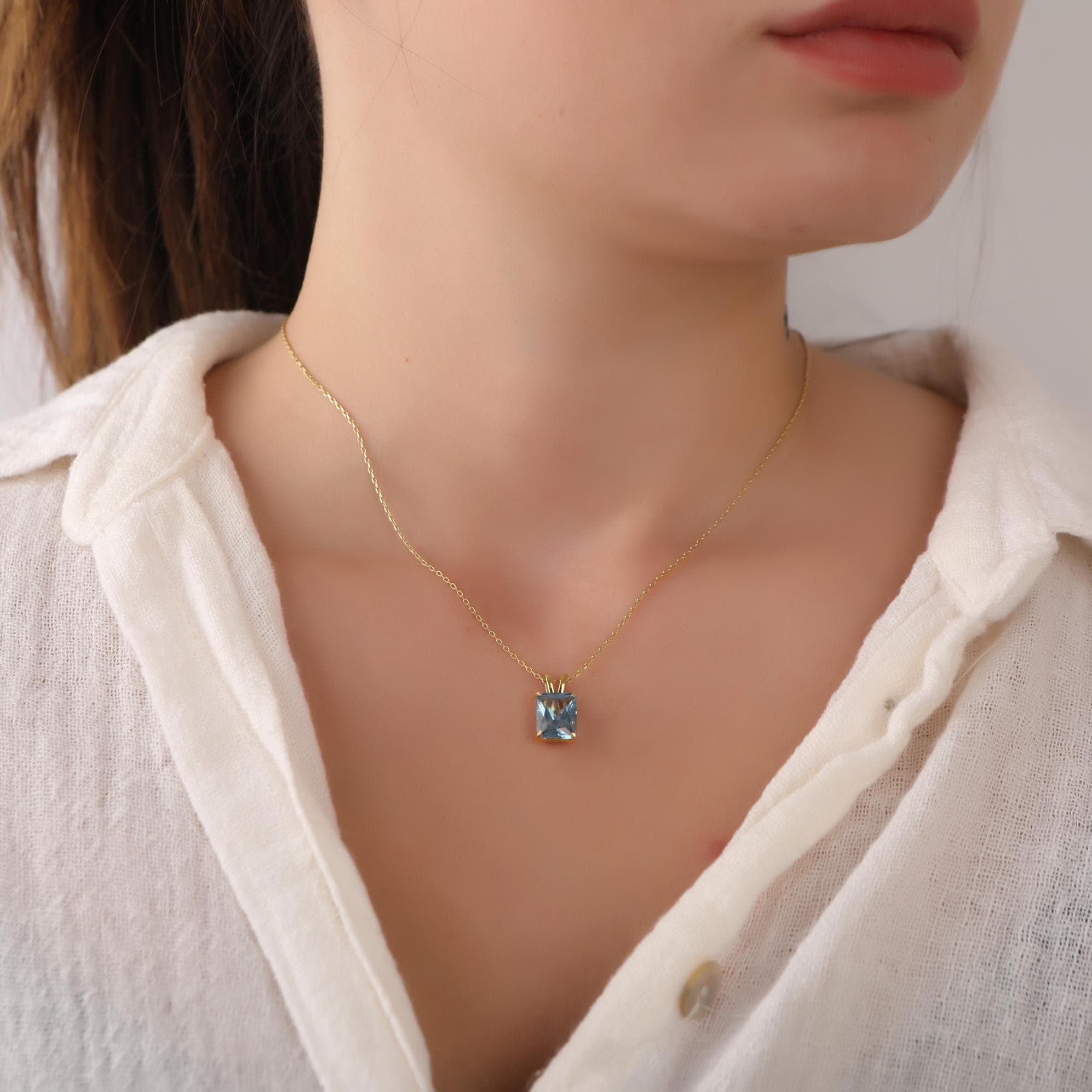 Radiant cut aquamarine necklace - EternityPieces