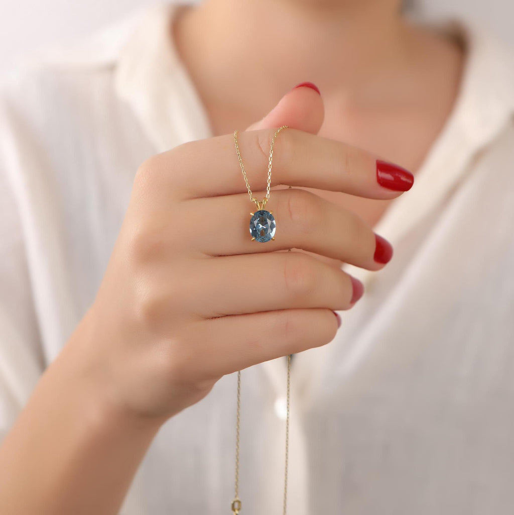 Oval cut aquamarine necklace - EternityPieces