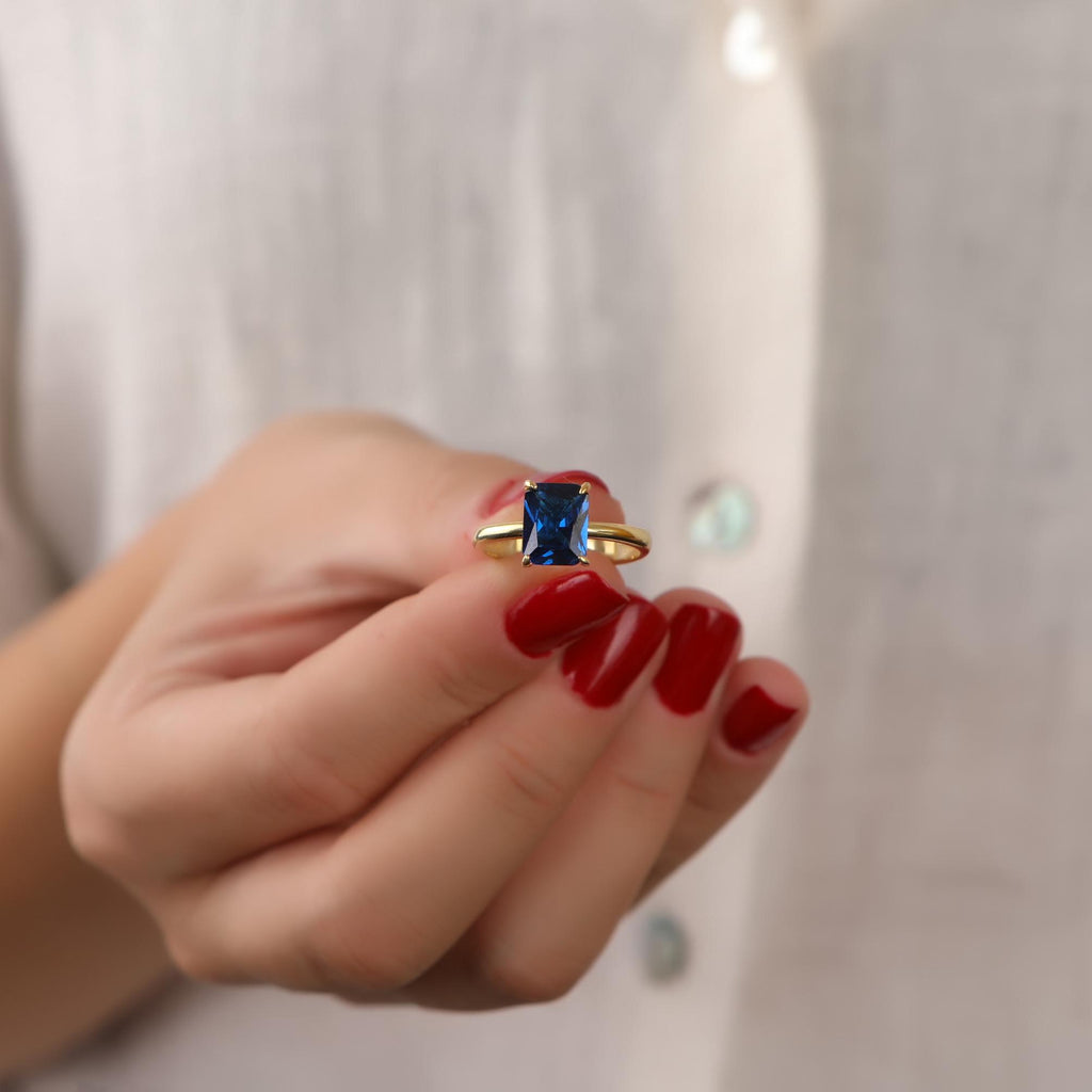 Radiant cut sapphire ring - EternityPieces