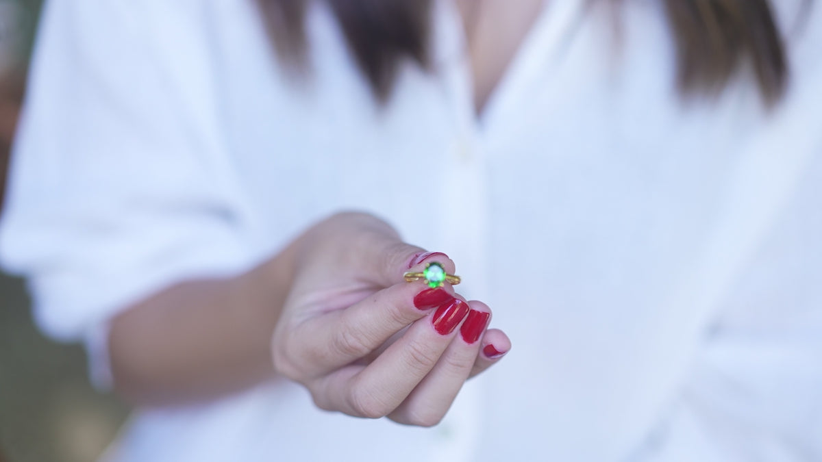 Oval Cut Emerald Ring in Silver or Gold – May Birthstone
