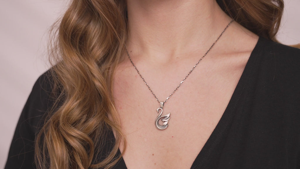 Swan Necklace in 925 Sterling Silver or Gold